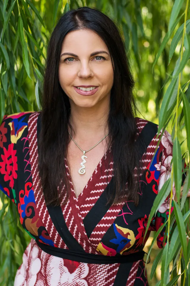 Carmen Laempe Ur-Schamanin, Medium und Heilerin