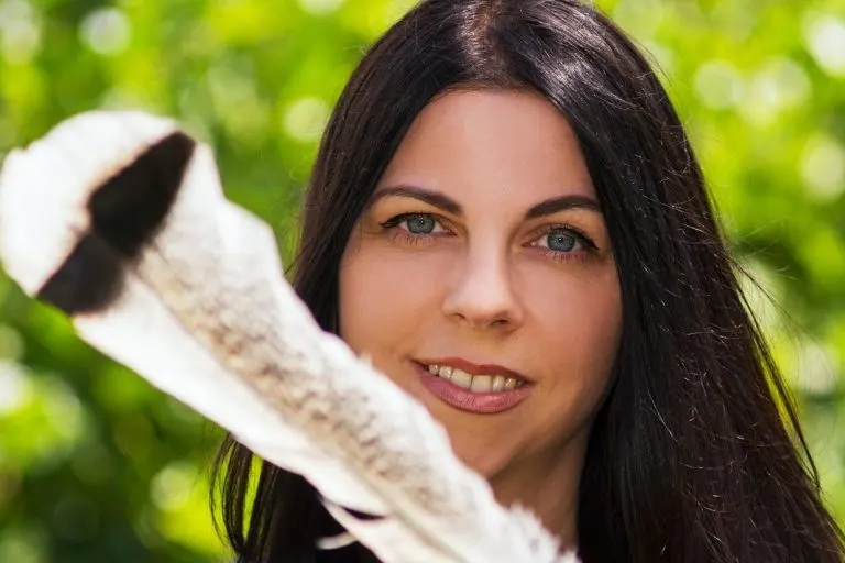 Carmen Laempe - Independent Healy World Member